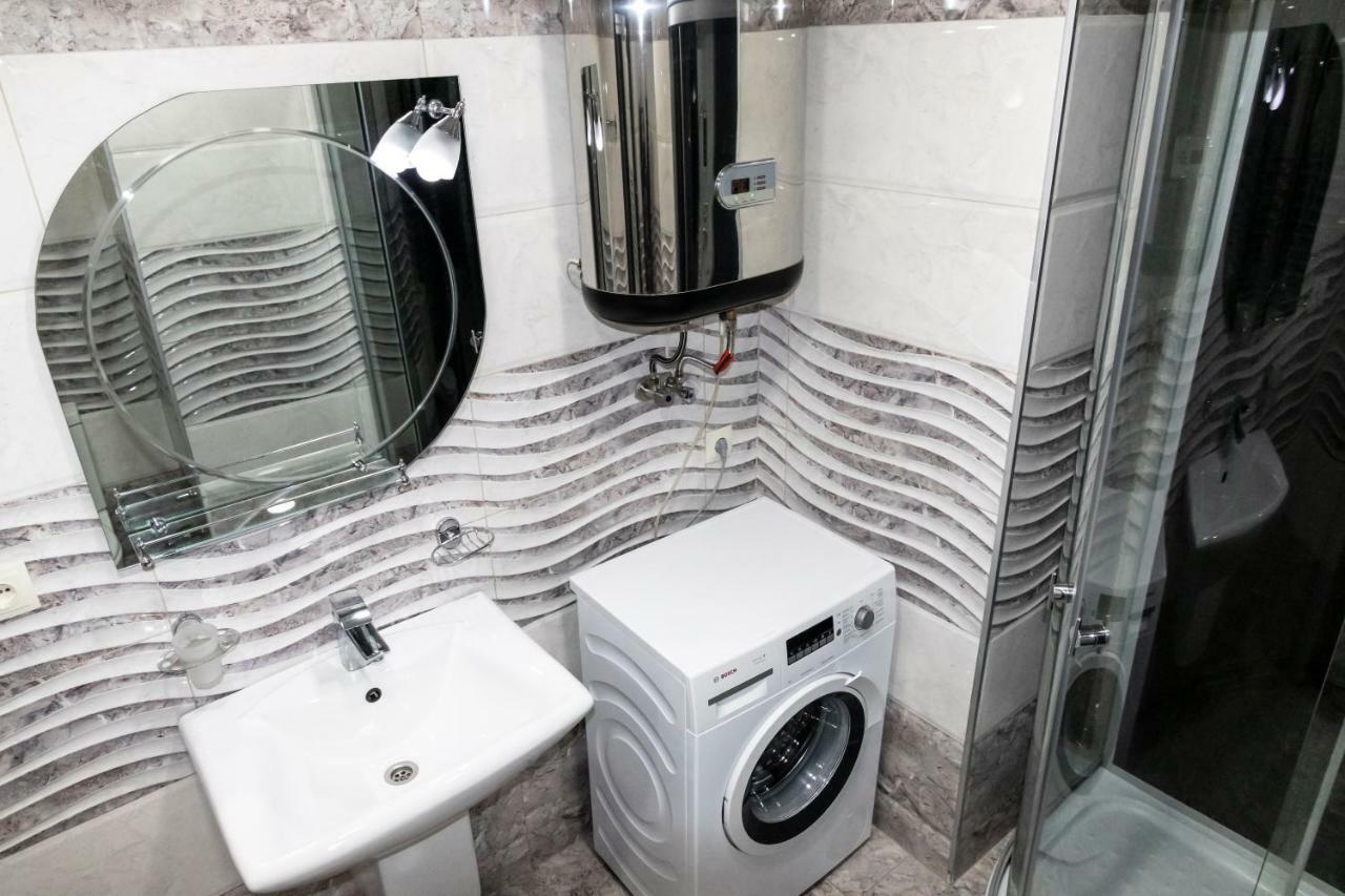 Orbi Lux باتومي